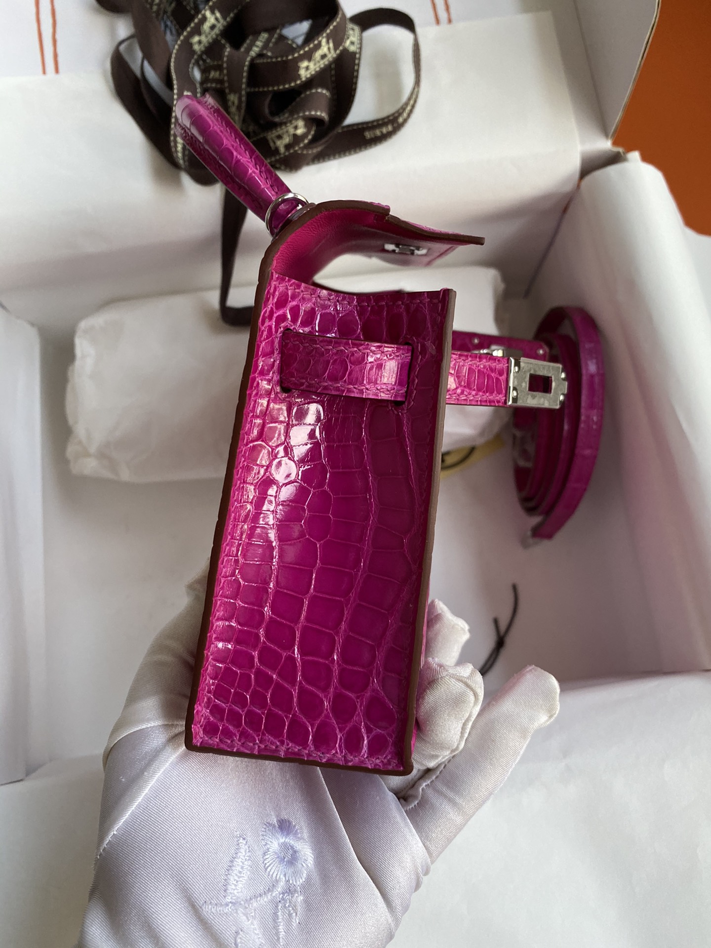 Hermes Kelly Mini II Bag 19CM In Rose Sheherazade Shiny Alligator Leather